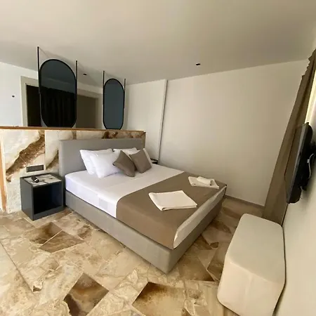 Ξενοδοχείο με διαμερίσματα Reatred In Kalkan Κας
