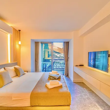 Reatred In Kalkan Apartahotel