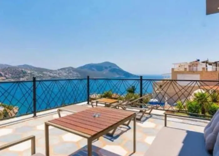 Reatred In Kalkan Apart Otel 3*