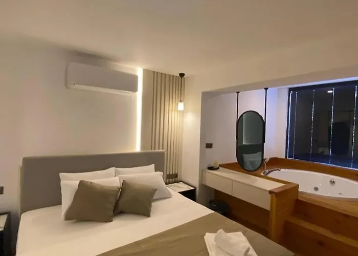 Reatred In Kalkan Apart Otel Kaş